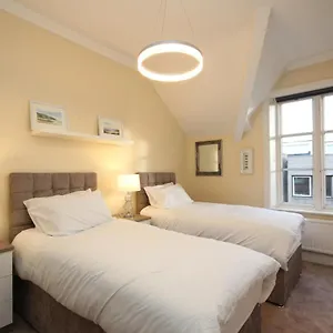  Apartment Luxury Grade 2 Listed, 2 Bedroom In The Centre Of